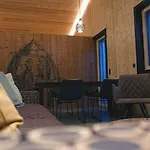 Apartment Arlberghome Komfort-apartments & Privat-sauna *