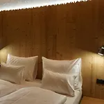 Apartment Arlberghome Komfort-apartments & Privat-sauna