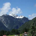 Arlberghome Komfort-apartments & Privat-sauna *