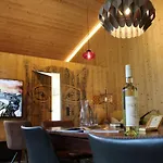 Arlberghome Komfort-apartments & Privat-sauna Wald am Arlberg