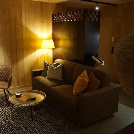 Lägenhet Arlberghome Komfort-apartments & Privat-sauna *