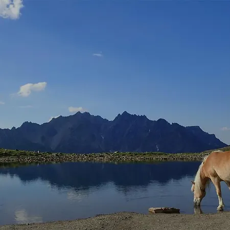 Arlberghome Komfort-apartments & Privat-sauna Daire Wald am Arlberg