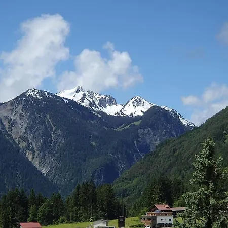 Arlberghome Komfort-apartments & Privat-sauna *