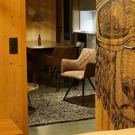 Lägenhet Arlberghome Komfort-apartments & Privat-sauna