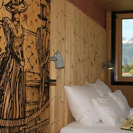 Daire Arlberghome Komfort-apartments & Privat-sauna Wald am Arlberg