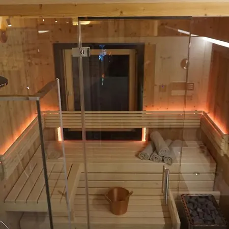 Arlberghome Komfort-apartments & Privat-sauna Lägenhet *
