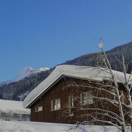 Apartment Arlberghome Komfort-apartments & Privat-sauna *