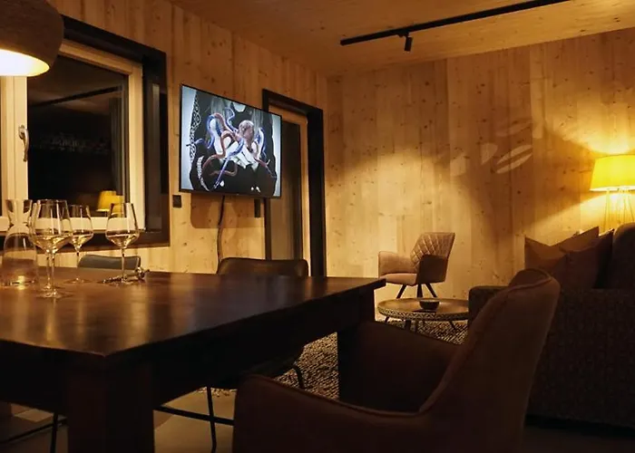 Апартаменты Arlberghome Komfort-apartments & Privat-sauna *