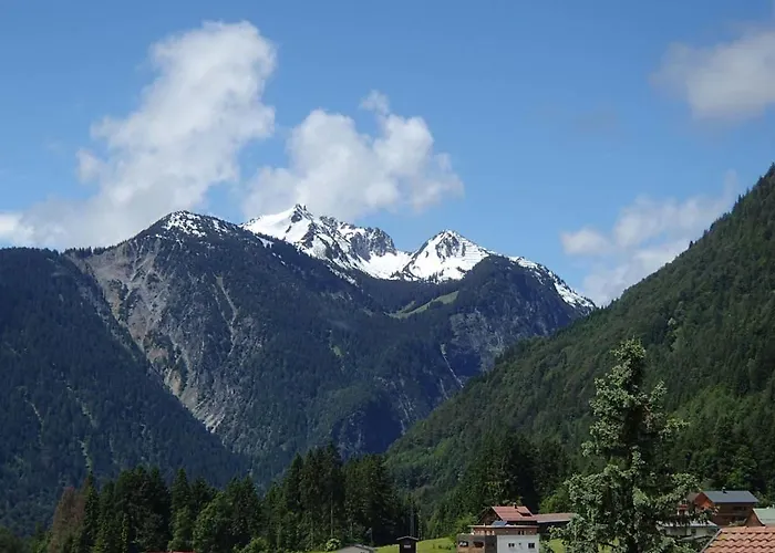 Arlberghome Komfort-apartments & Privat-sauna *